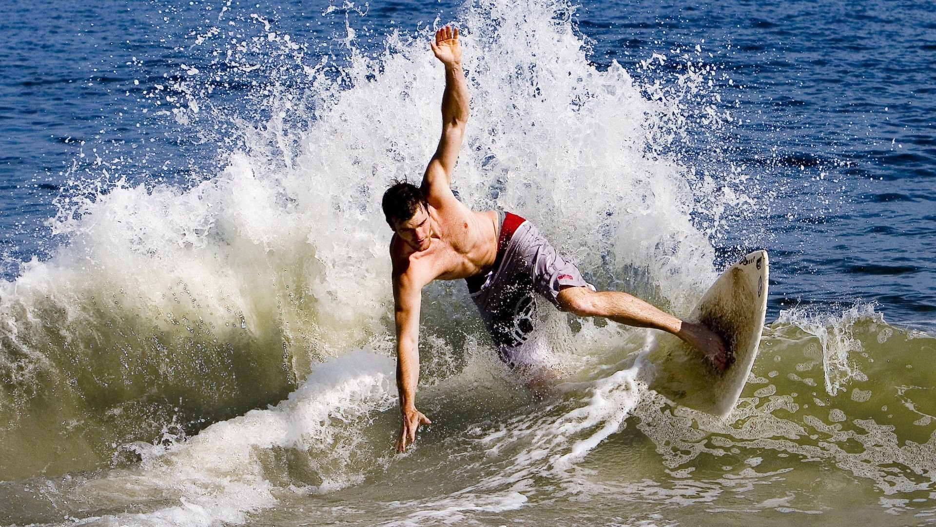 开云·Kaiyun网页版-世界杯最燃瞬间：进球、扑救、助攻都令人难忘，世界杯经典瞬间