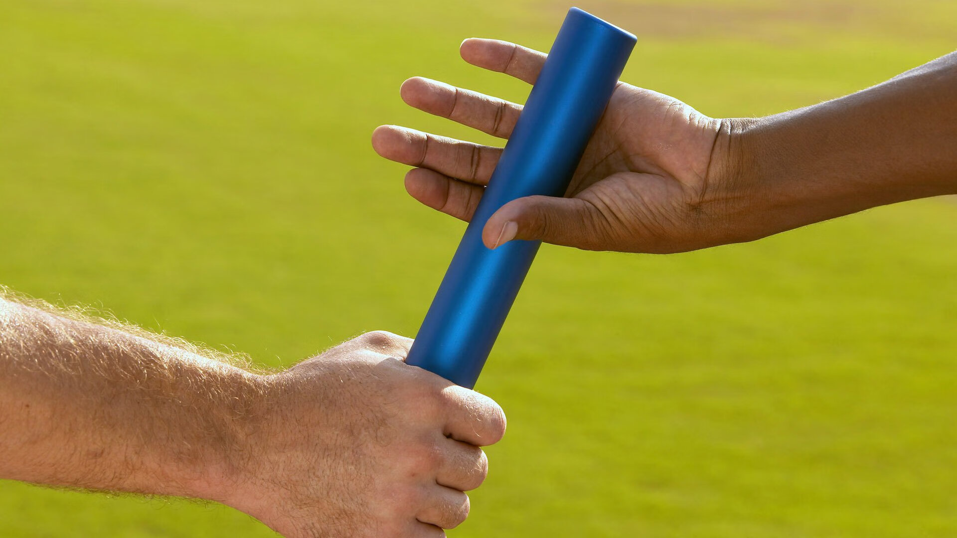 开云网页版-教练战术风格与球队文化融合助推战力全面提升，教练技术的战神课程